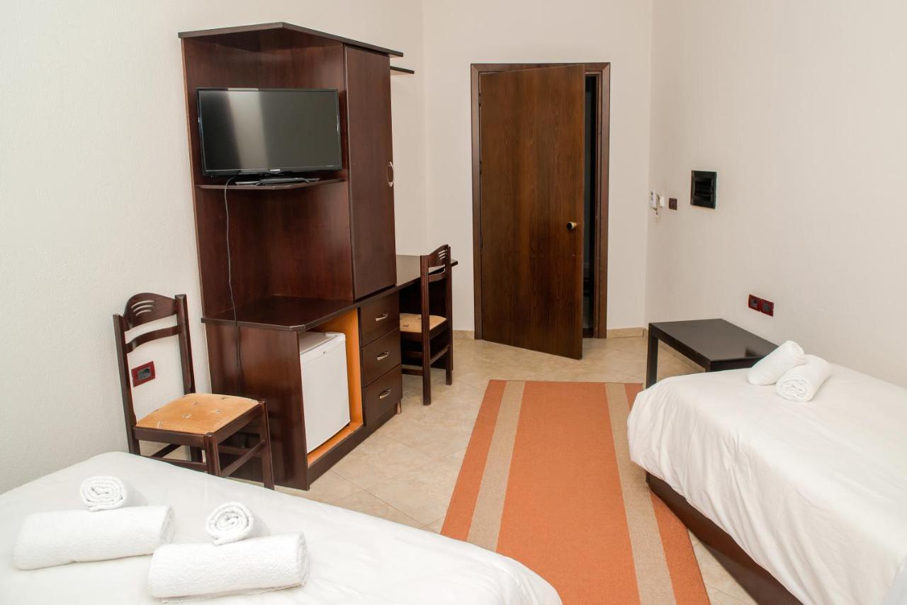 Hotel George Korce Eksteriør billede